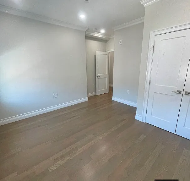 14 Mount Hood Rd #5 — Photo 8