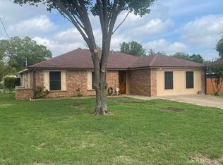 804 Dogwood Dr, Cedar Hill, TX 75104