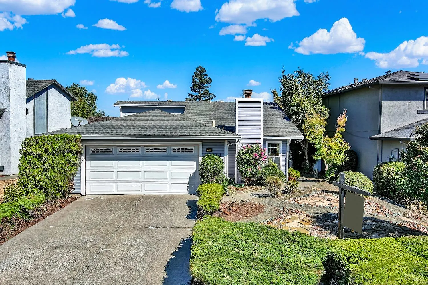 448 Woodhaven Drive photo 1