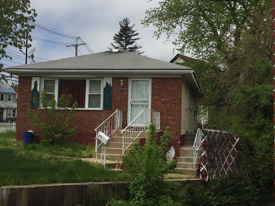 1st image of 21107 Murdock Ave