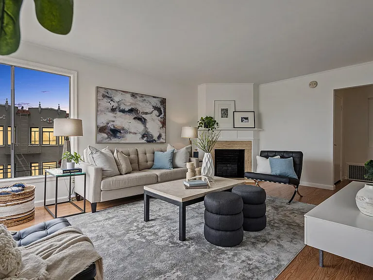 196 Jules Ave — Photo 14