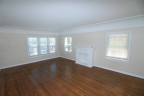 3rd image of 245 Redondo Ave