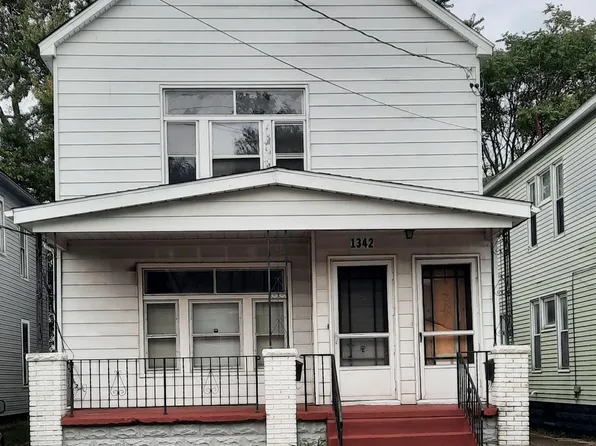 1342 Lynn St #1, Erie, PA 16503