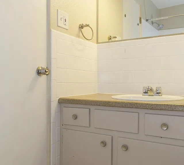2340 S University Blvd — Photo 34