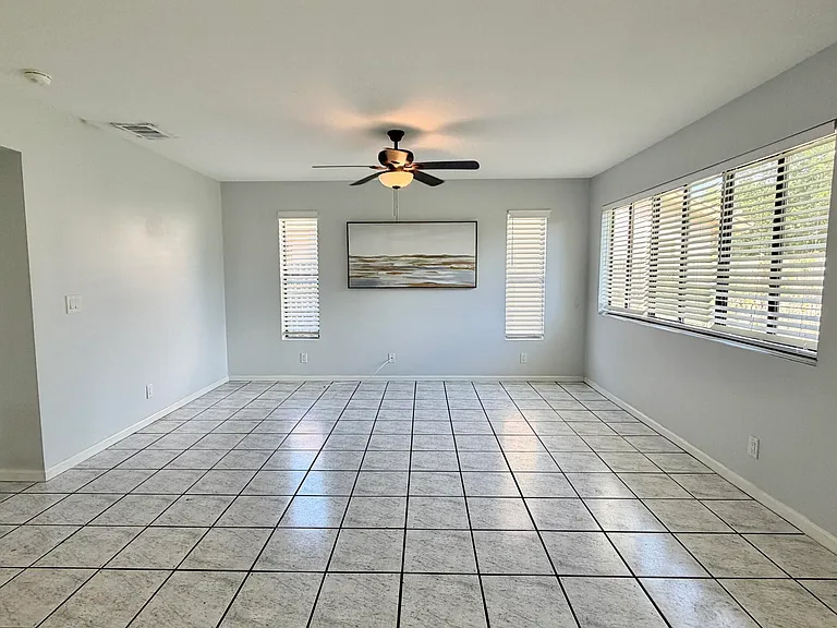 6048 Garrett St — Photo 10