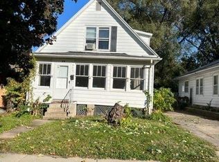 1900 S 1st St, Springfield, IL 62704