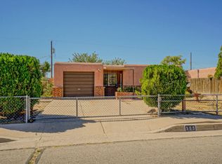 509 53rd St SW, Albuquerque, NM 87105