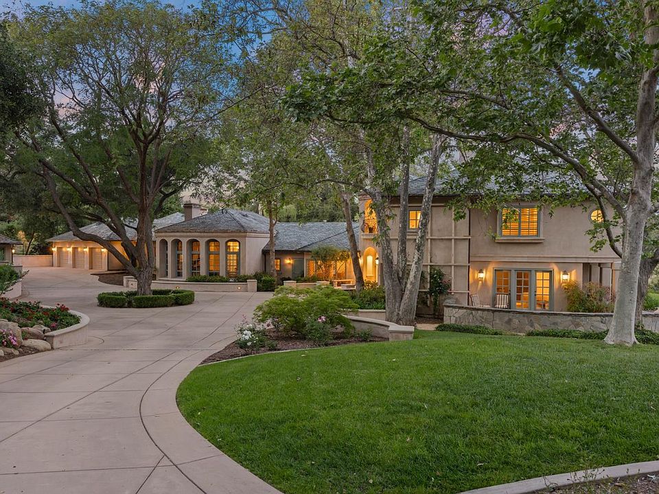 1st image of 651 Oak Grove Ct