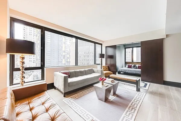 Sold by Nest Seekers International | media 2