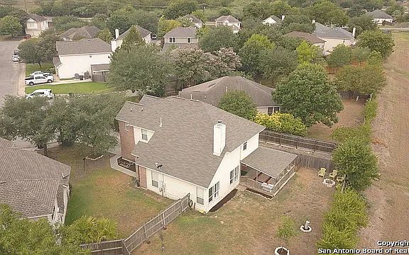 3rd image of 307 Spring Mdw