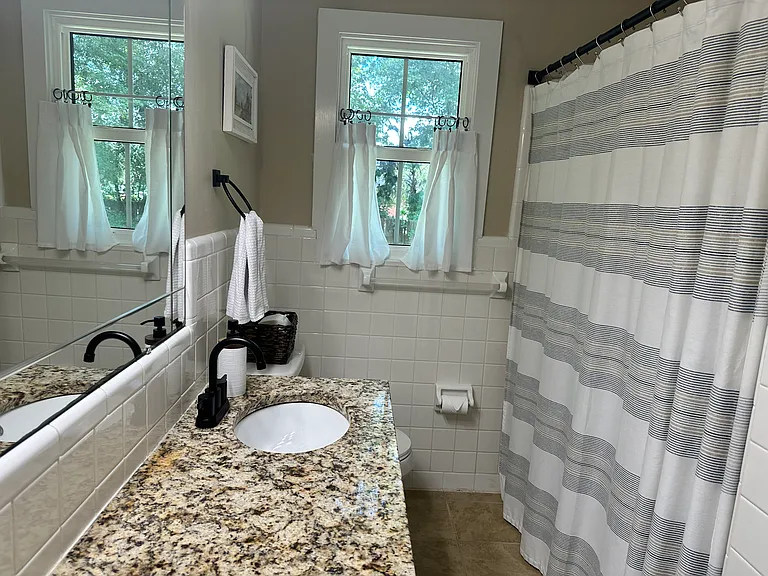 2204 N Dallerton Cir — Photo 15