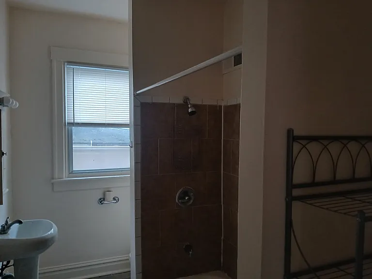 419 Summit Ave — Photo 9