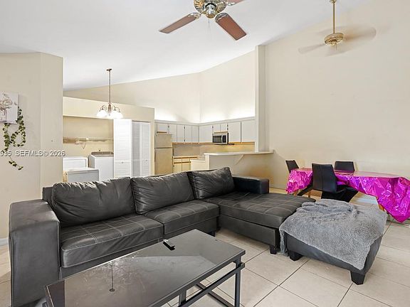 3rd image of 4397 Woodstock Dr APT C