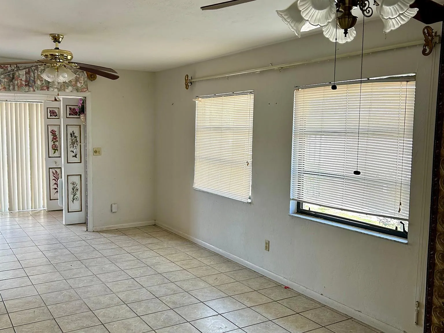 2 bed, 973 sqft, $1,800 — Photo 2