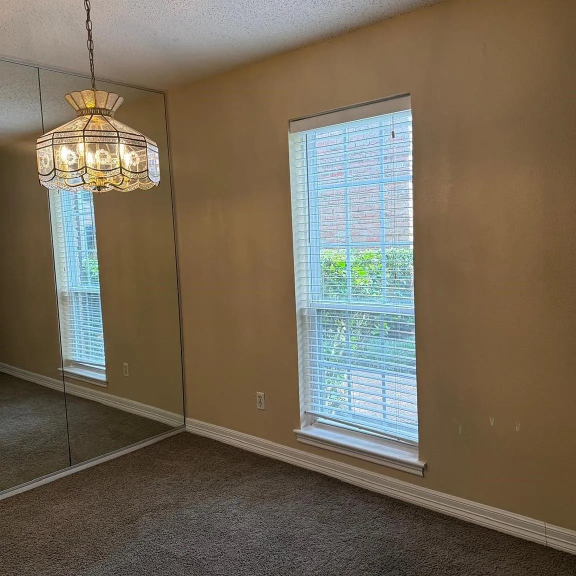 2 bed, 2.5 bath, 1000 sqft, $1,250 — Photo 2