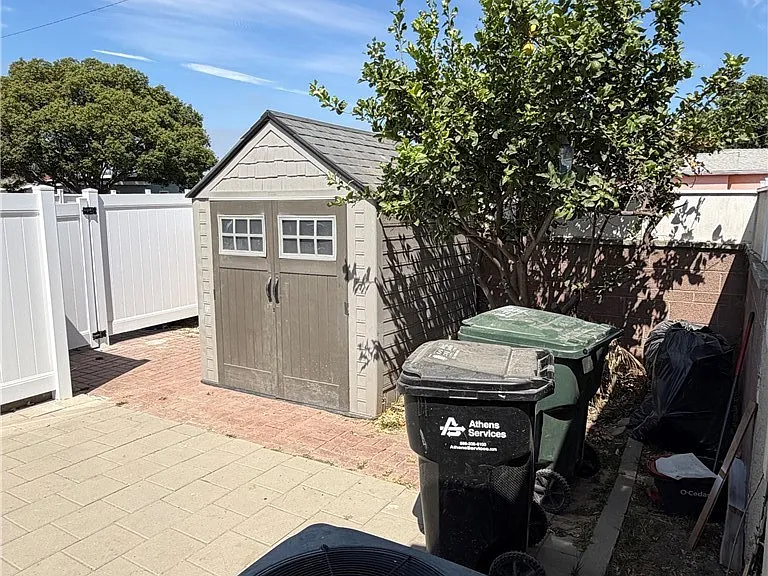 8602 Springer St — Photo 18