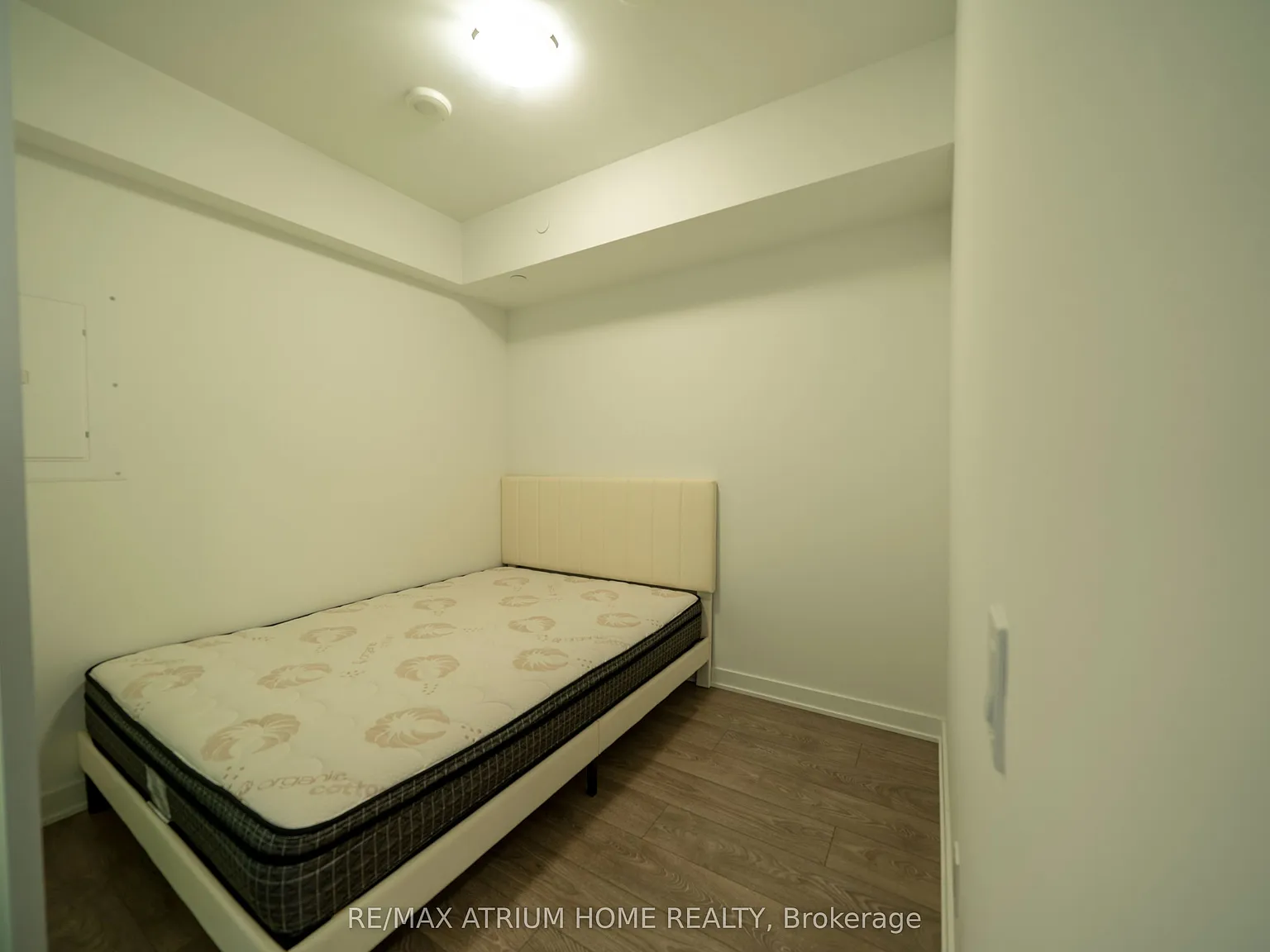 2 bed, $2,600 — Photo 4