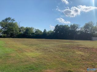 15 Carriage Park Ln, Athens, AL 35613