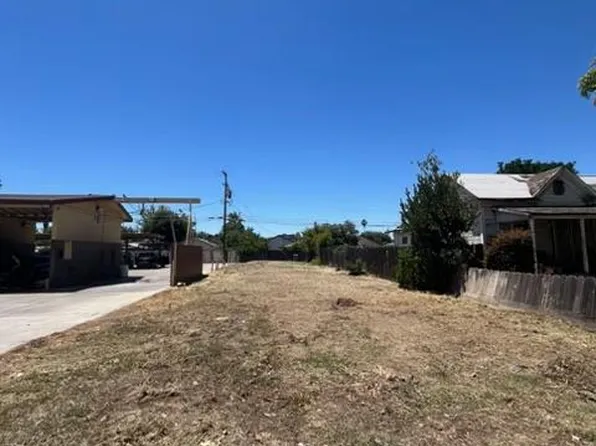 912 N D St, Madera, CA 93638