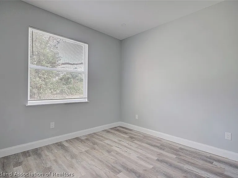 2545 N Odessa Rd — Photo 19