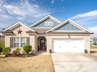 3590 Red Barn Ln, Apison, TN 37302