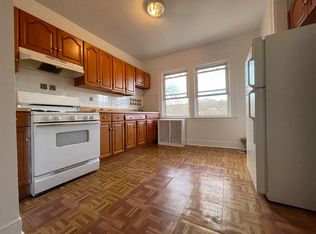 16 Crescent Ave #3E, Newark, NJ 07112