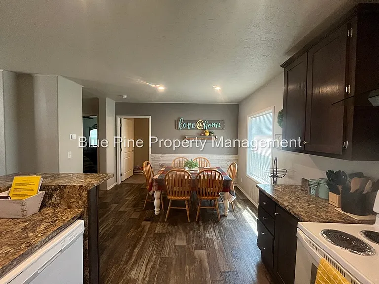 128 N 4 W — Photo 6