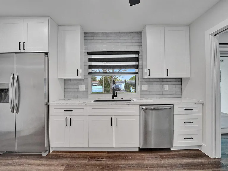 5011 Buchanan St — Photo 24