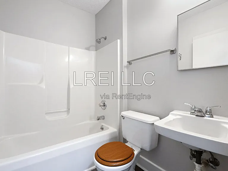 1273 S Clay St #3 — Photo 5