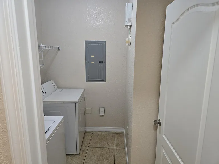 144 SW Peacock Blvd #23-201 — Photo 5