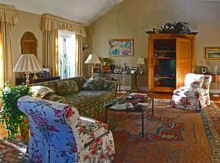 4 Hawthorne Ct, Litchfield, CT 06759