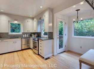 2968 SW Champlain Dr, Portland, OR 97205