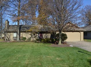 8831 Gatewood Dr, North Ridgeville, OH 44039