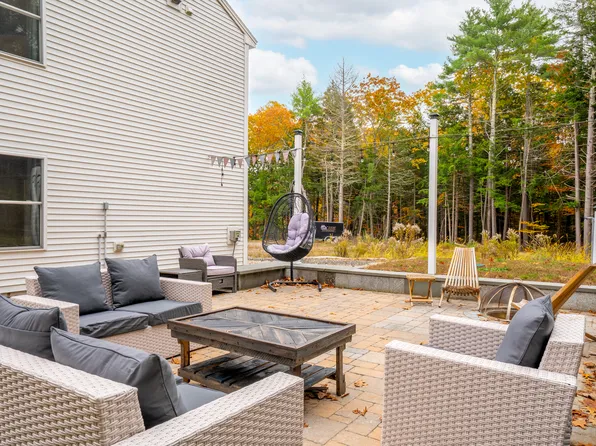 67 Overlook Rd, Windham, ME 04062