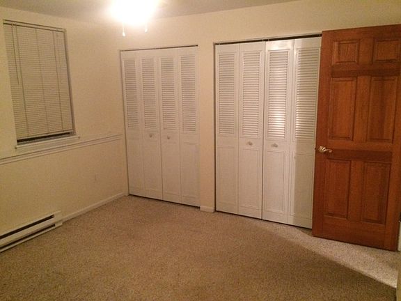 bedroom (unfurnished)