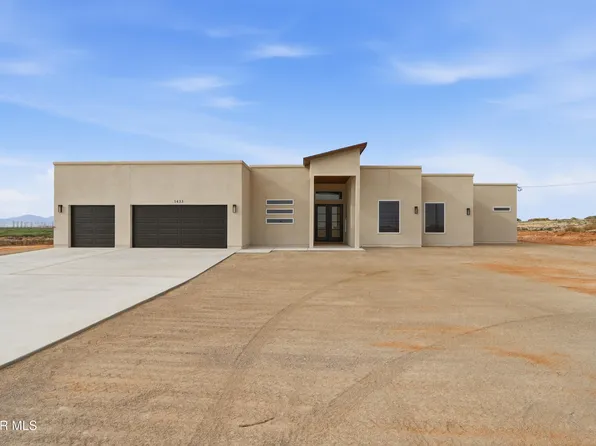 688 Yucca Desert Dr, Chaparral, NM 88081