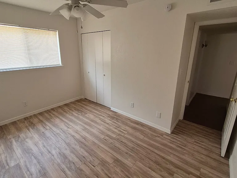 6644 Mariposa Dr — Photo 59