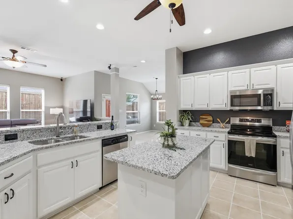 4201 Little Bend Ct, Fort Worth, TX 76244