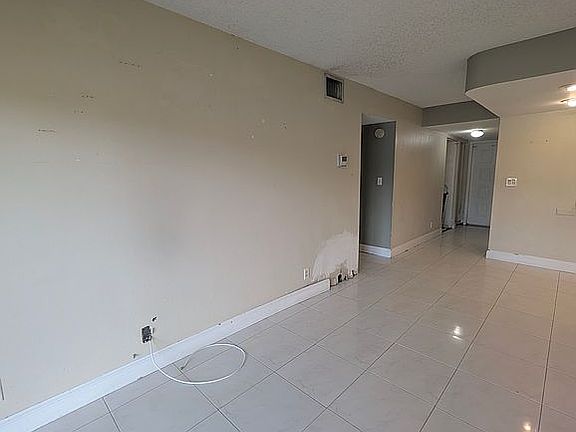 3rd image of 3720 N Pine Island Rd