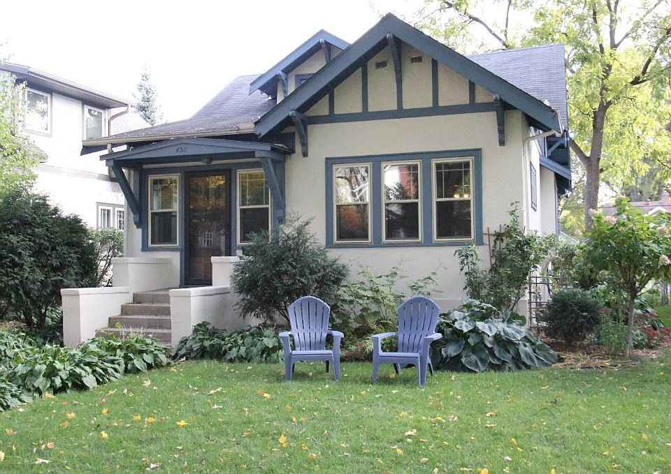 Summer view of the home when everything is in bloom!