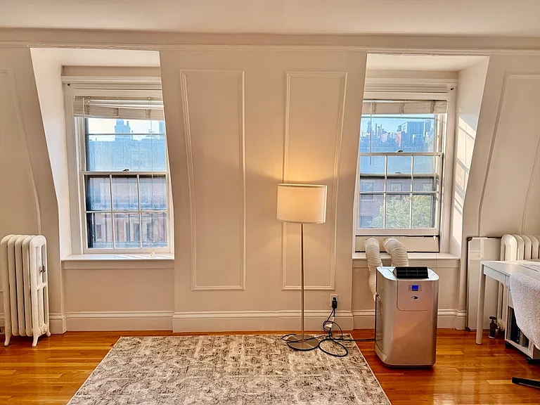 235 Beacon St #9 — Photo 3