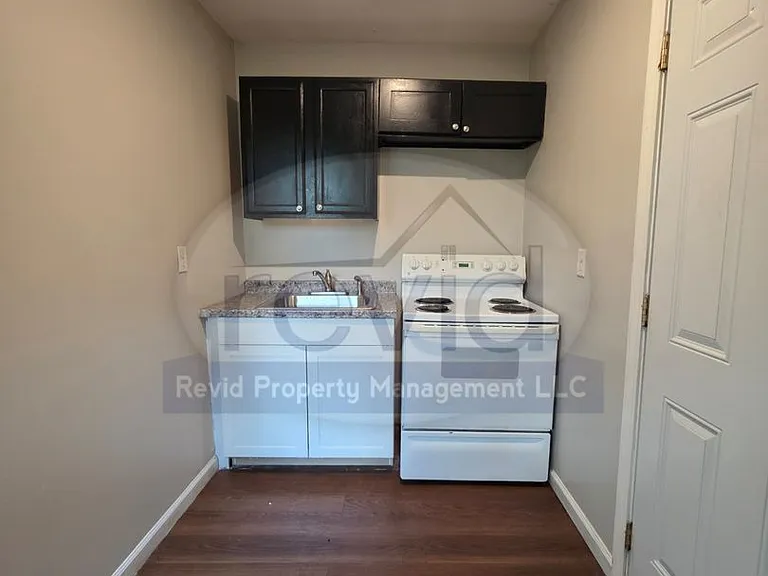 1303 E Trigg Ave #A — Photo 3