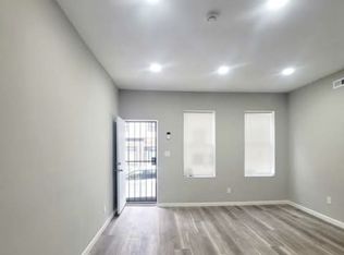 2127 N 10th St, Philadelphia, PA 19122