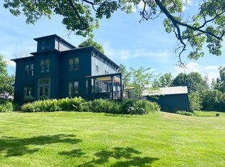 36 Main St, Germantown, NY 12526