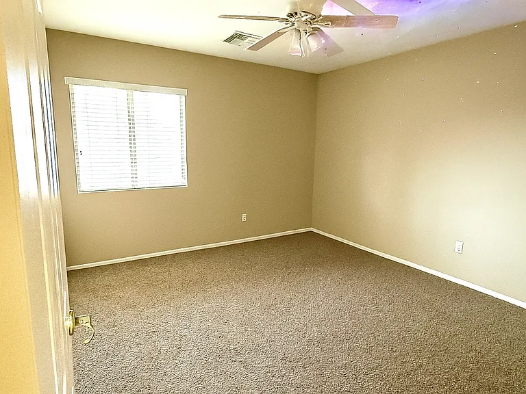 3320 E Elgin St — Photo 18