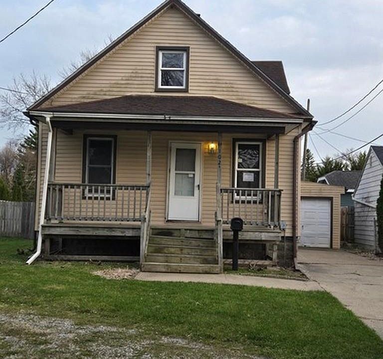 1st image of 102 Nebobish Ave