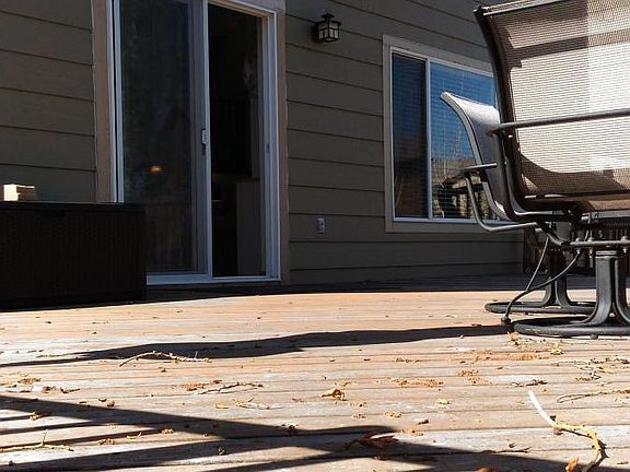 Huge Back Deck