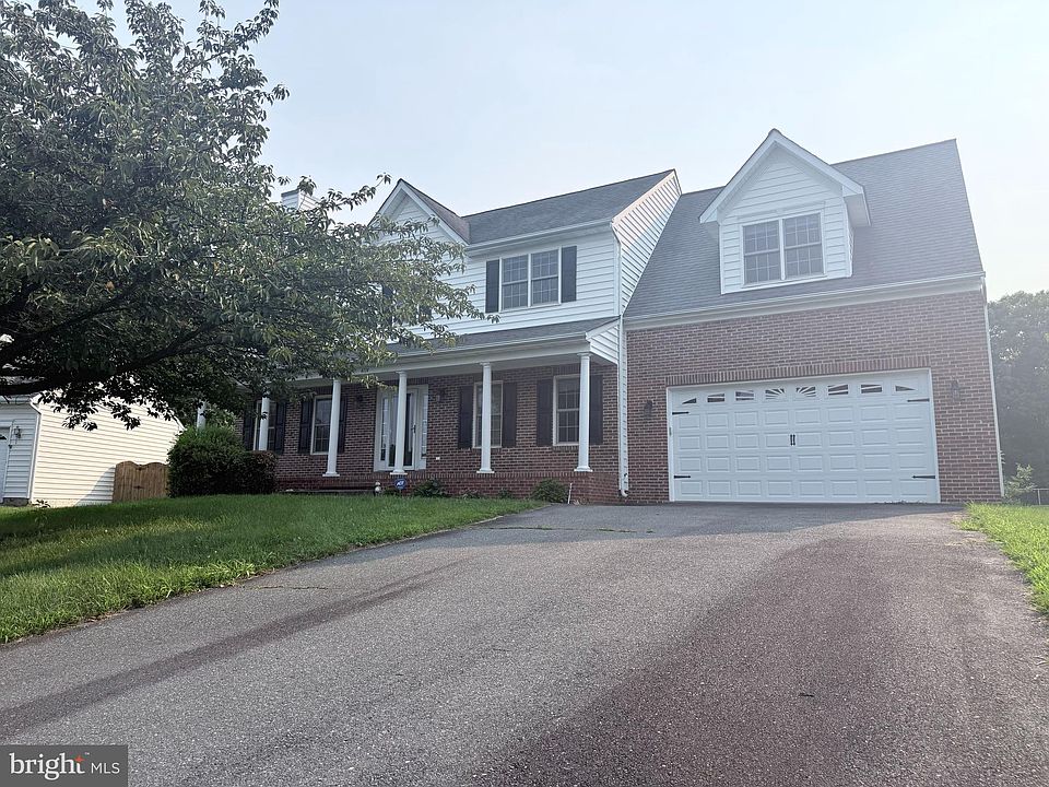 1st image of 4114 Derbyshire Ln