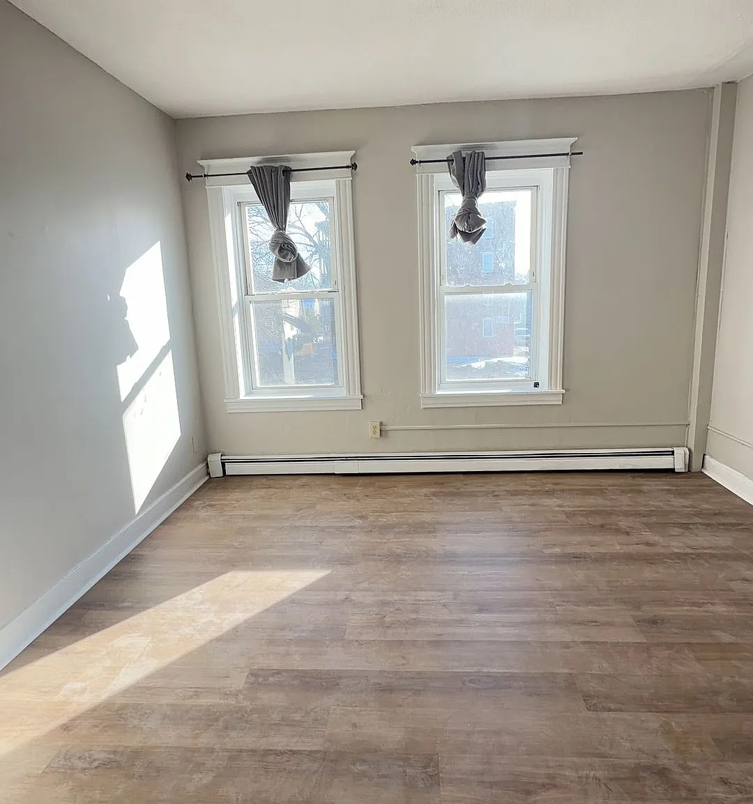 2 bed, 980 sqft, $1,650 — Photo 2