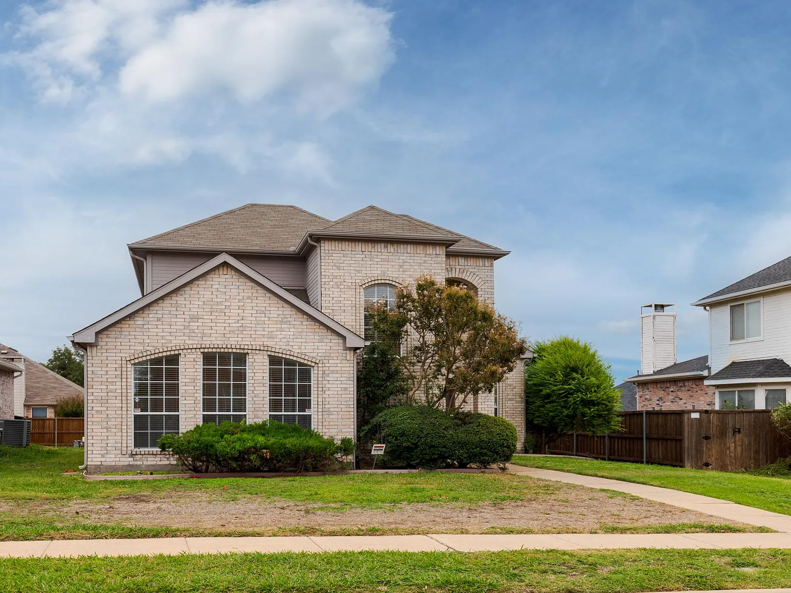 3 bed, 2.5 bath, 1952 sqft, $2,650 — Photo 1